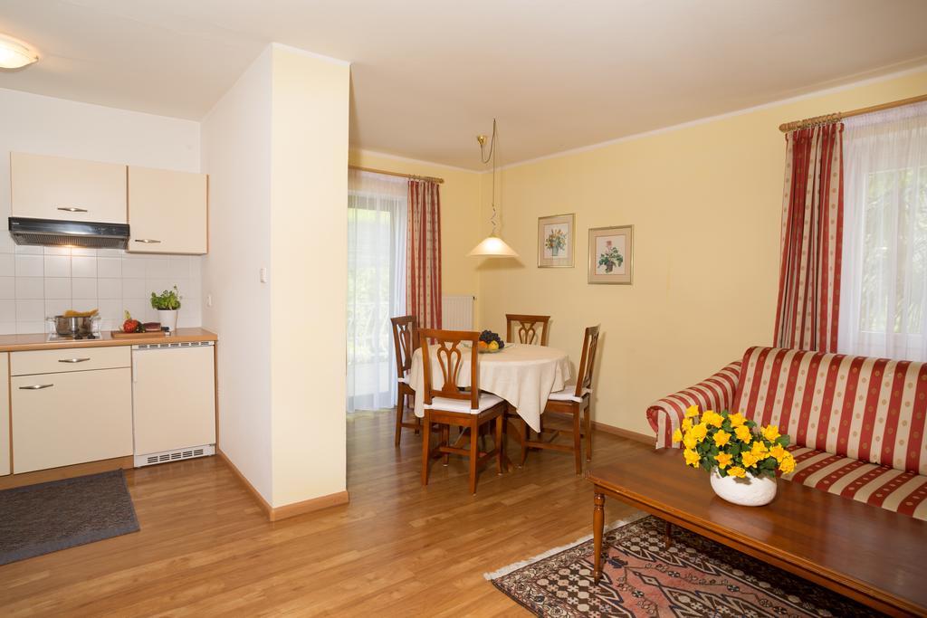 Residence Volkmar Postal / Burgstall Eksteriør billede