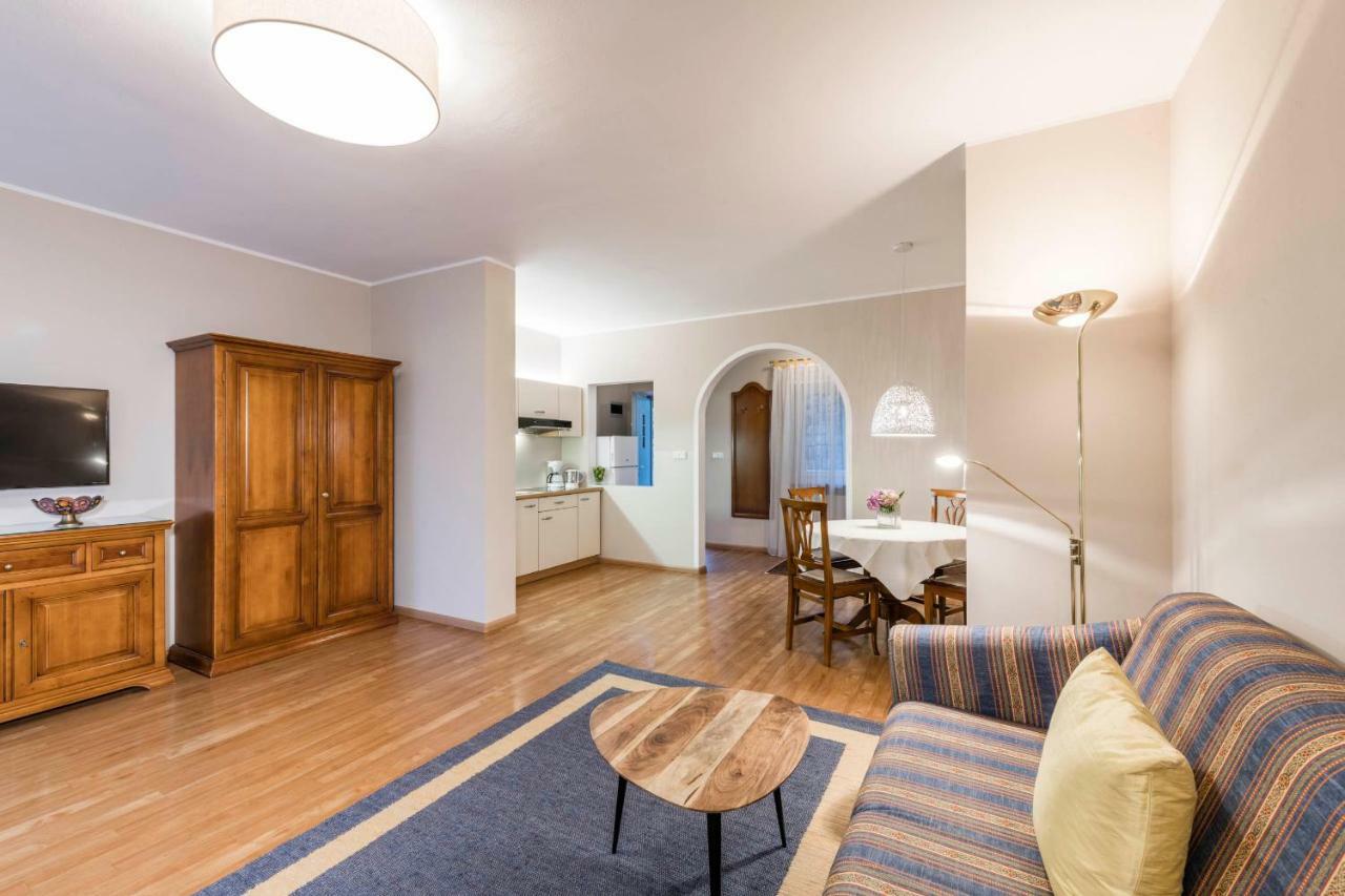 Residence Volkmar Postal / Burgstall Eksteriør billede